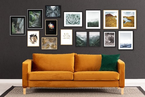 jak rozmieszczać i komponować ze sobą r&oacute;żne ramki i obrazy na ścianie 